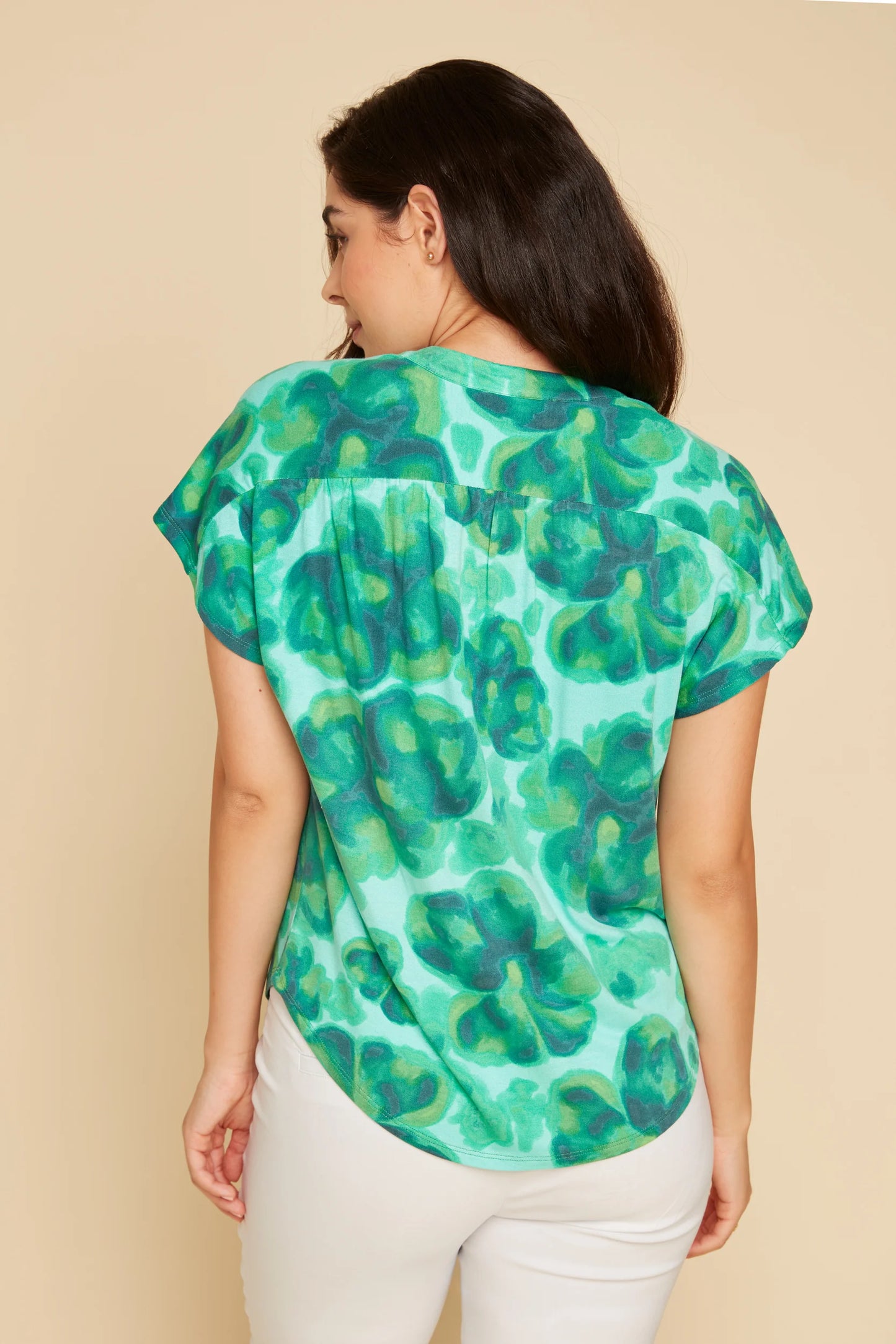 RENUAR WOVEN SHORT SLEEVE V NECK TOP