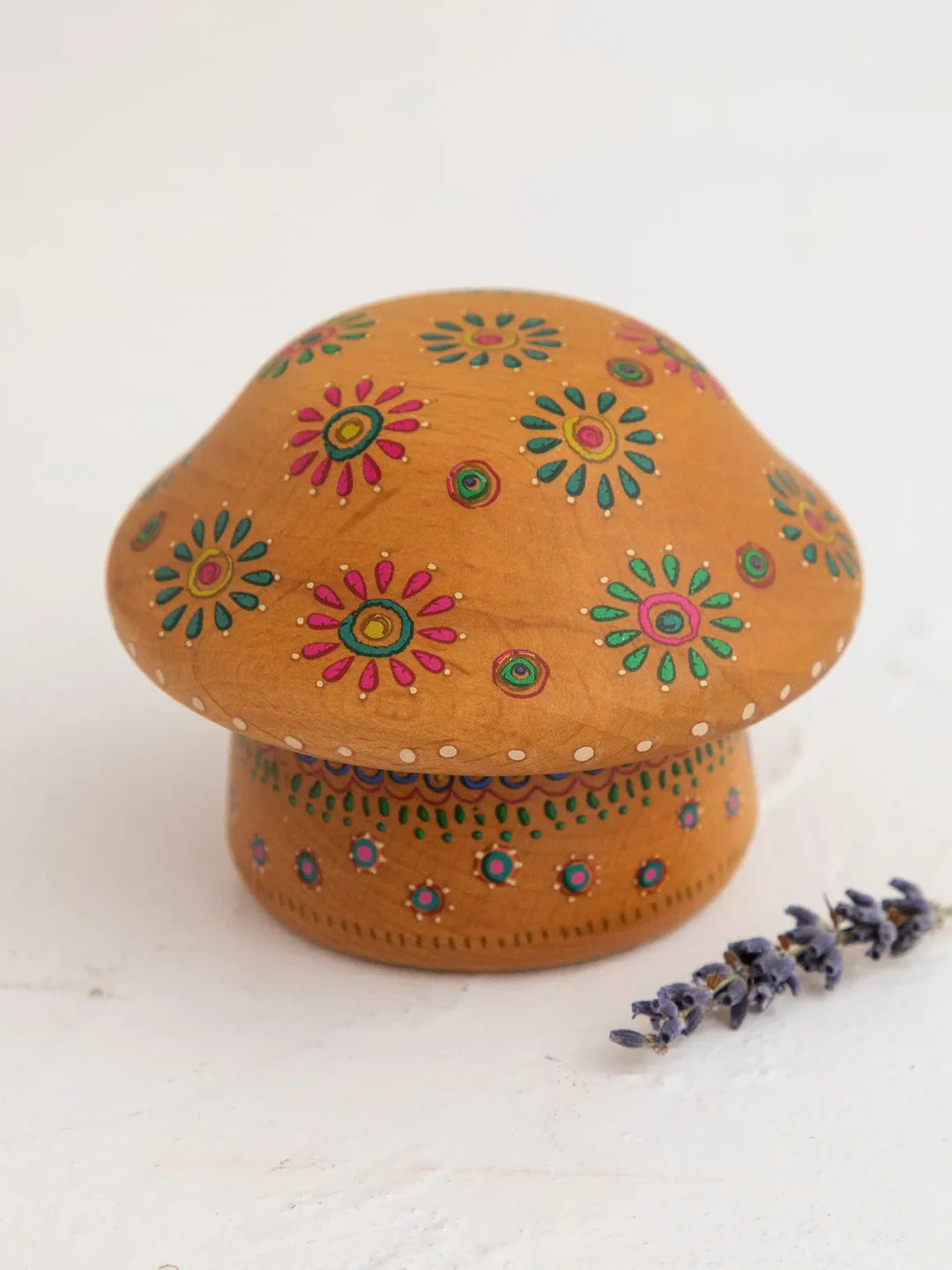 WOOD MUSHROOM DISH
