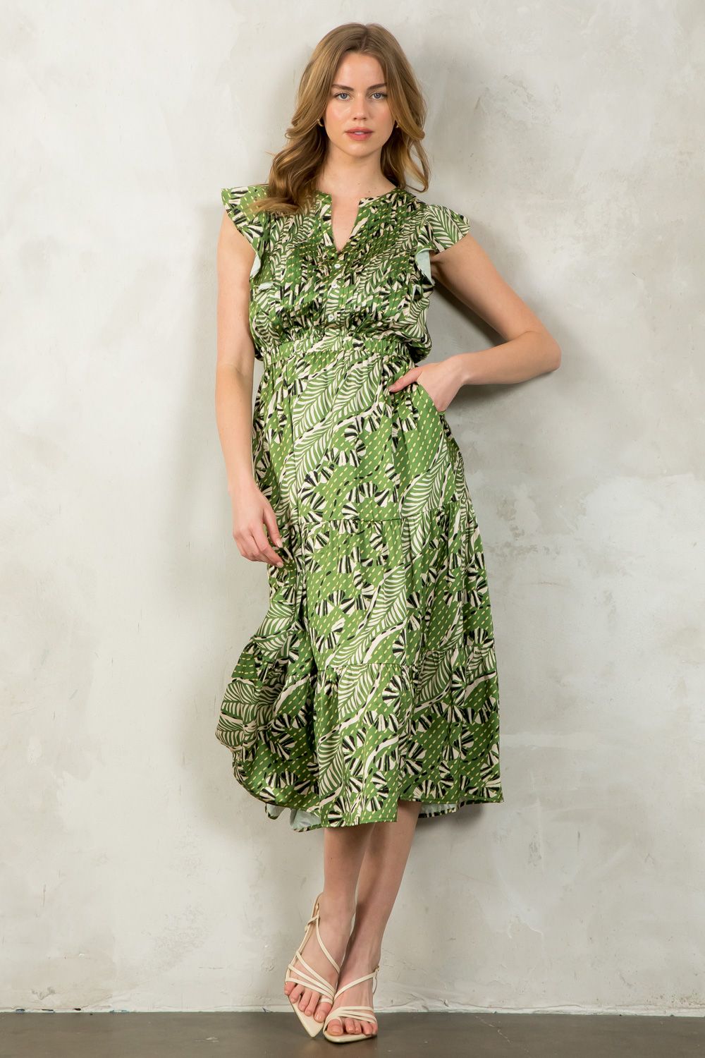 THML FLUTTER SLEEVE PRINT TIERED DRESS