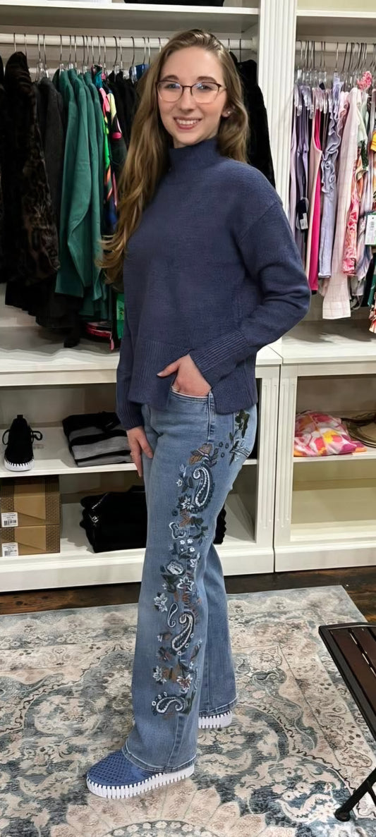 EVERSTRETCH BABY BOOTCUT JEANS WITH SIDE EMBROIDERY