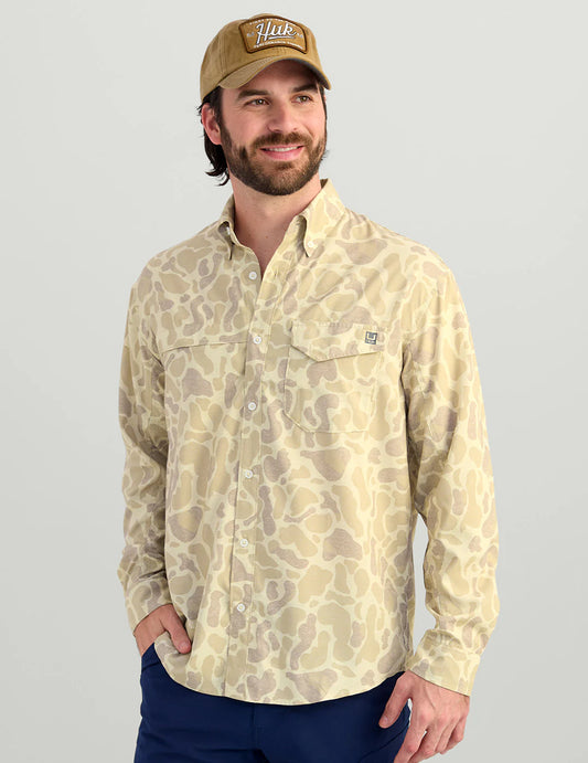 HUK TIDEPOINT LONG SLEEVE KC PRINT BUTTON UP SHIRT