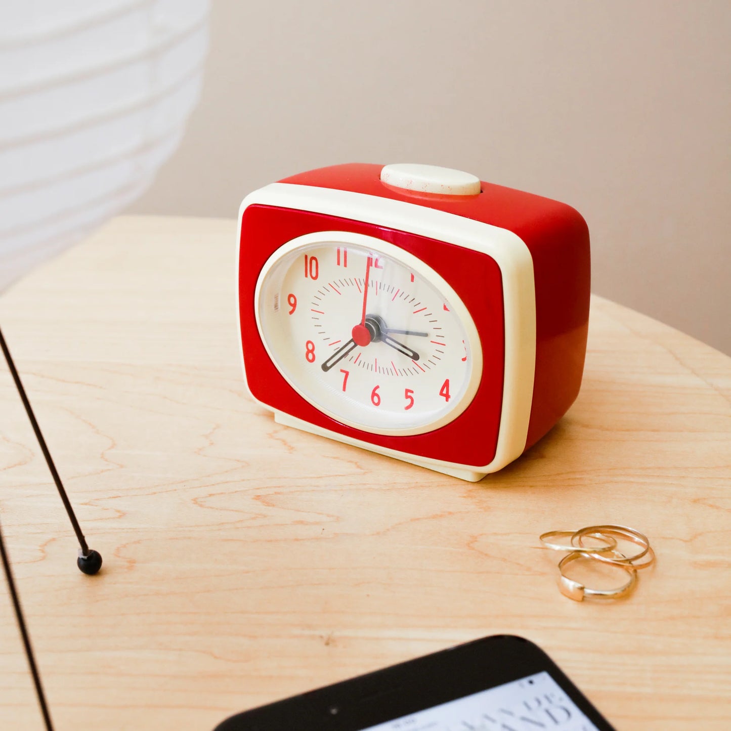 SMALL CLASSIC ALARM CLOCK RED