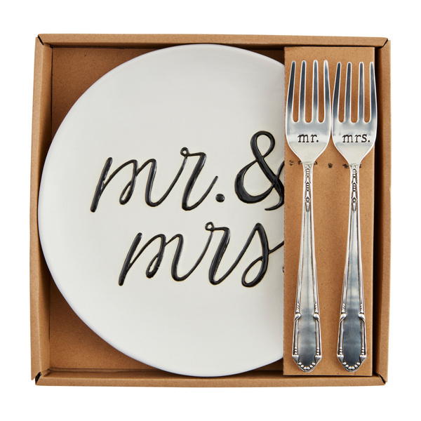 MR & MRS CAKE PLATE