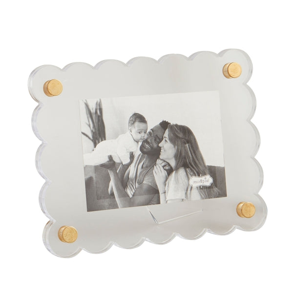 RECTANGLE SCALLOP ACRYLIC FRAME