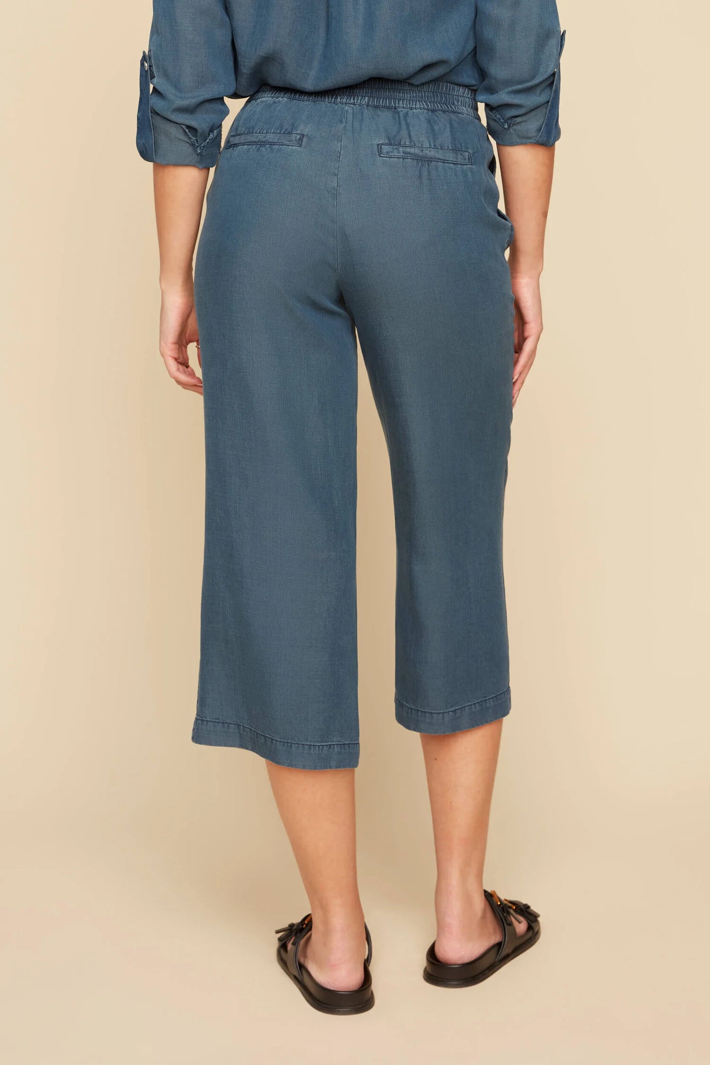 RENUAR WOVEN WIDE LEG CAPRI PANT